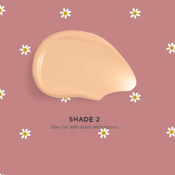 Hourglass Veil Hydrating Skin Tint in Shade 2 - Picture 2 of 7